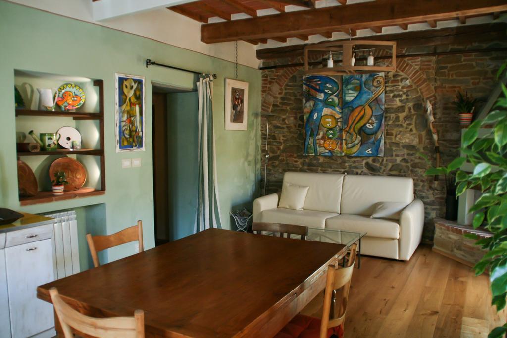 Apartamento Residenza Fra Le Torri Arezzo Habitación foto